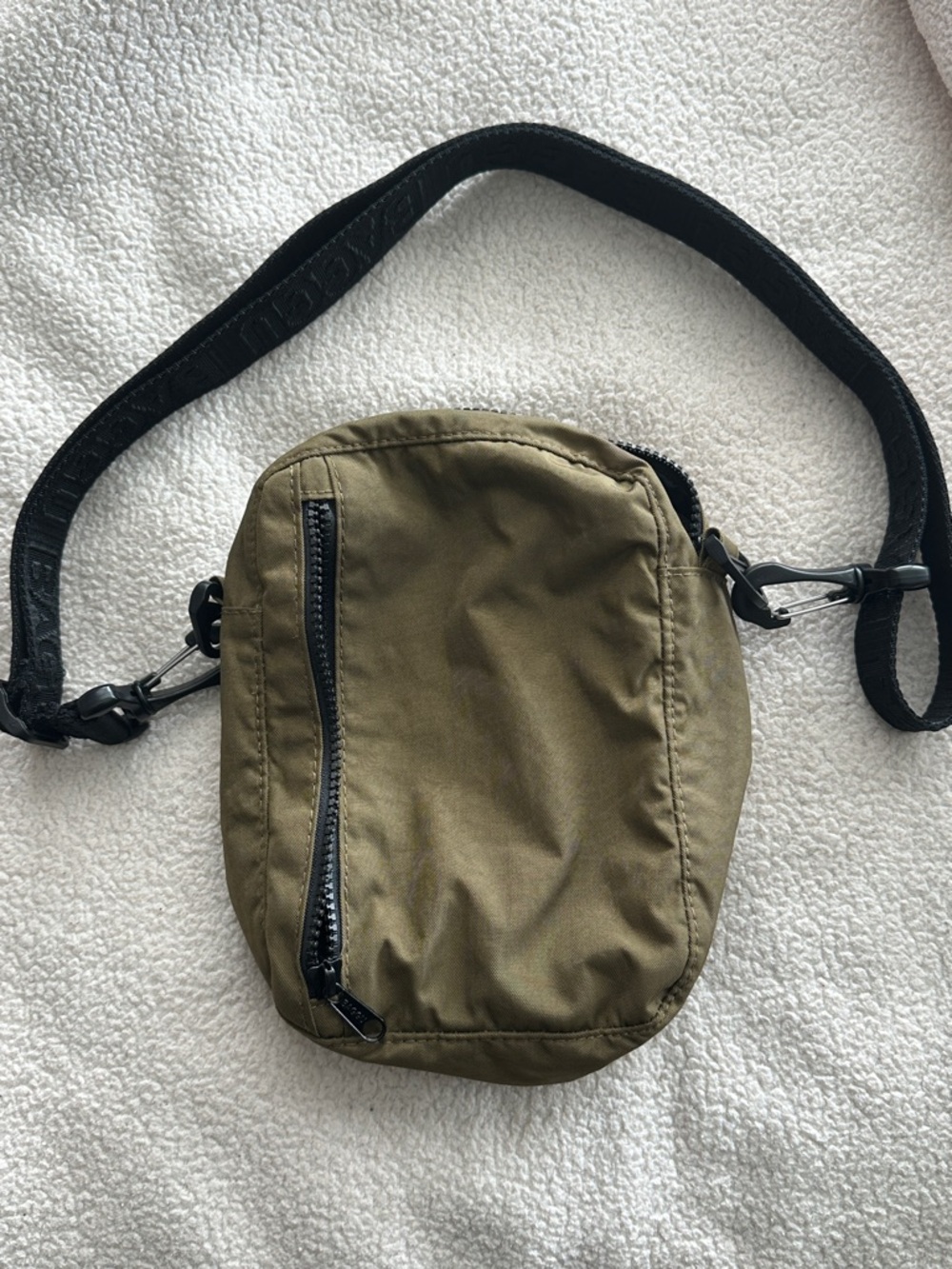 Baggu Seaweed Sports Crossbody - Picture 3 of 4